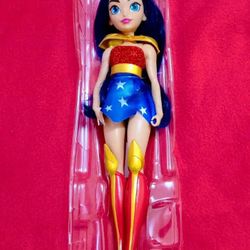 DC Super Hero Girls Teen Dolls Wonder Woman.