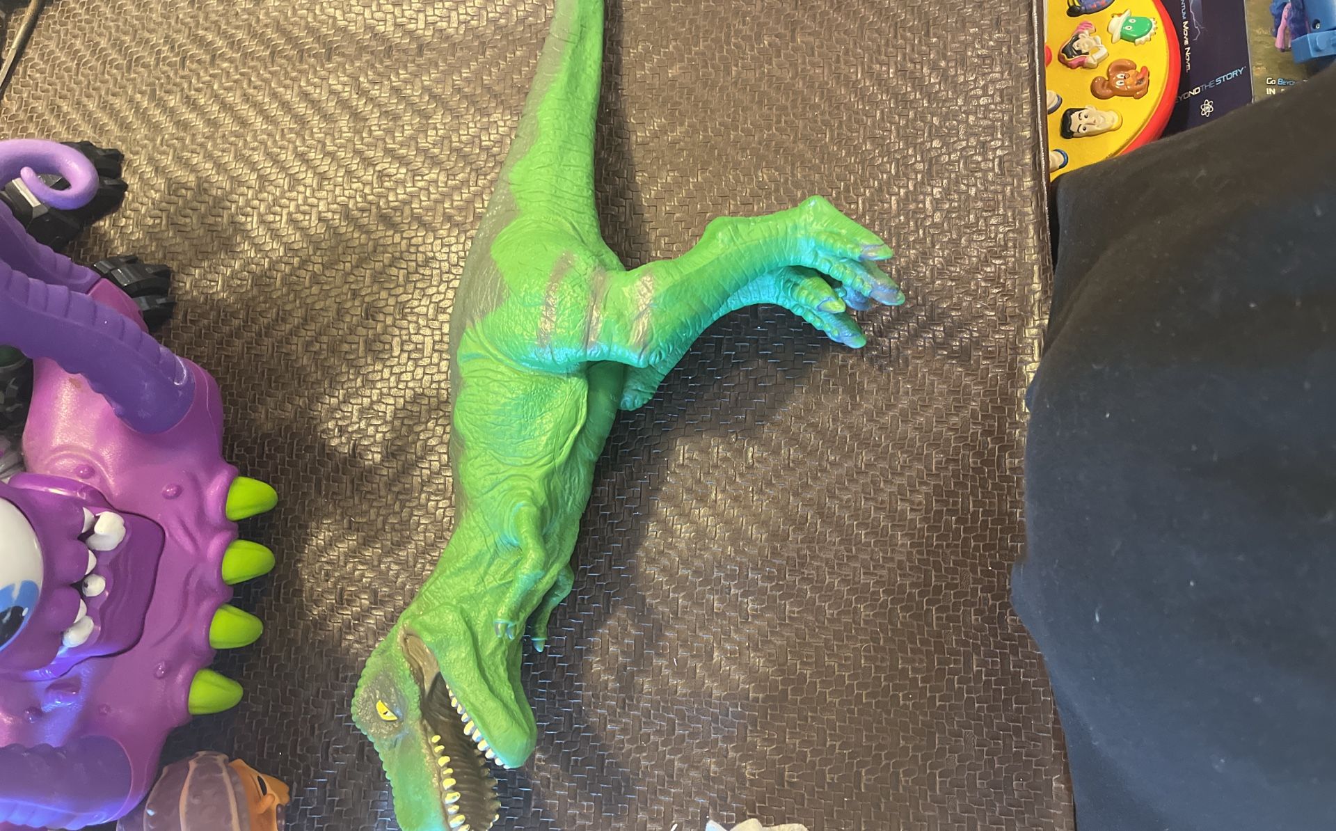 Tyrannosaurus Rex T-Rex Large 20” Figure Soft Plastic Rubber Toys R Us 2011