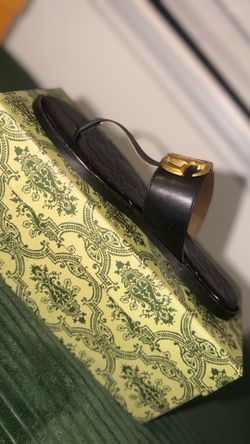 Women’s sandals excellent condition