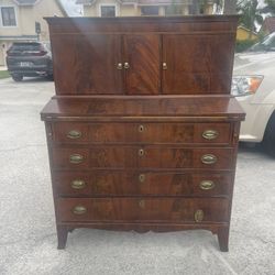 Mahogany Secretary Desk – Elegant Storage & Workspace