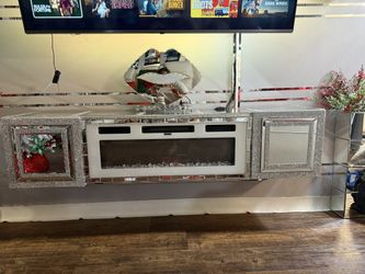 Mirrored Wall Floating Fireplace