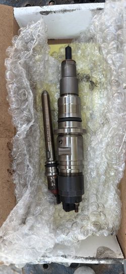 ISB Cummins 6.7 Fuel Injector