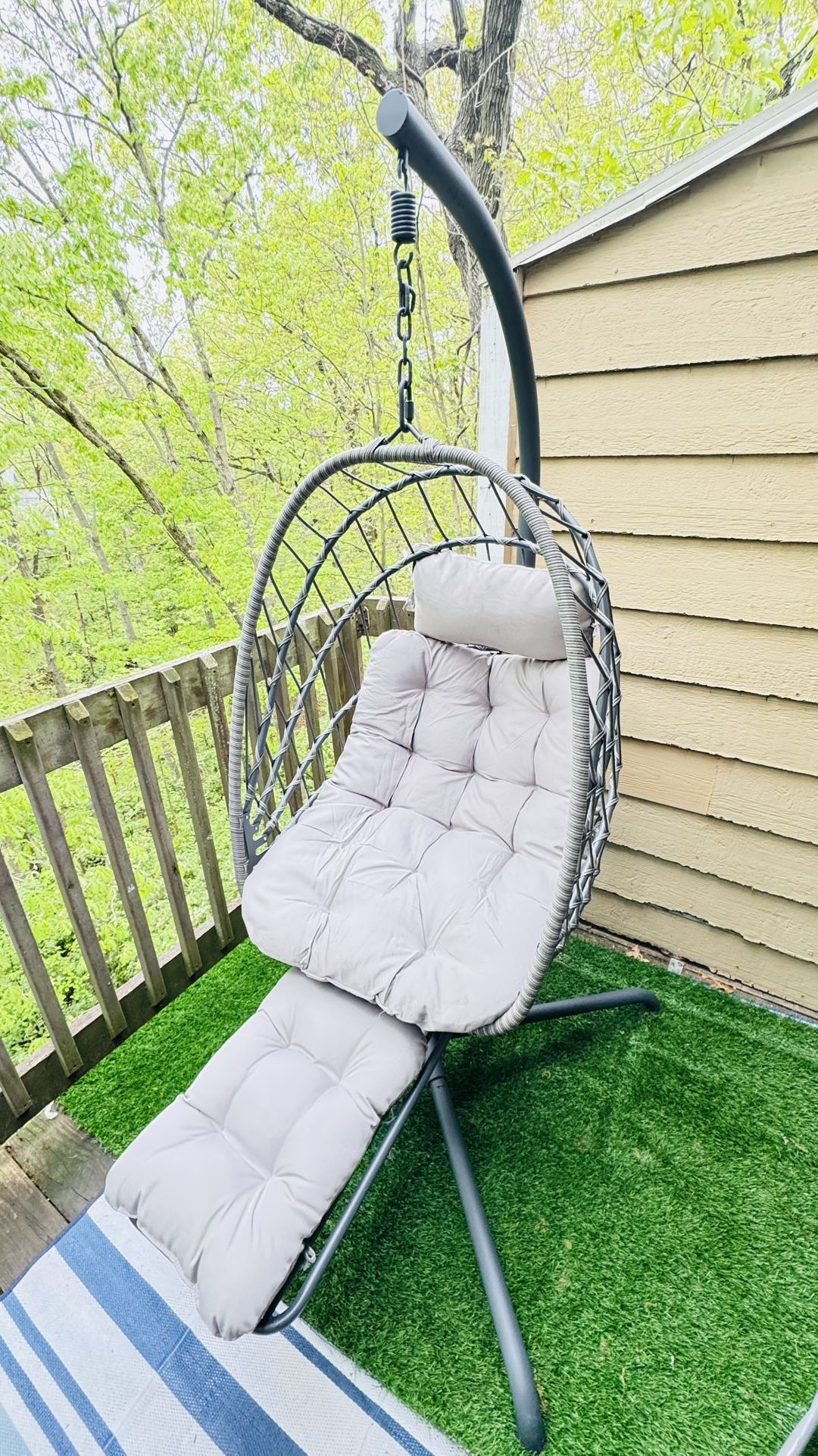 Hanging Egg Chair NEW IN BOX