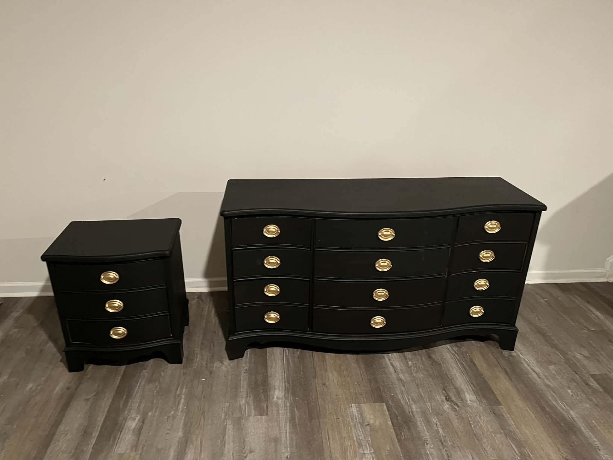 Black Dresser With Matching Nightstand