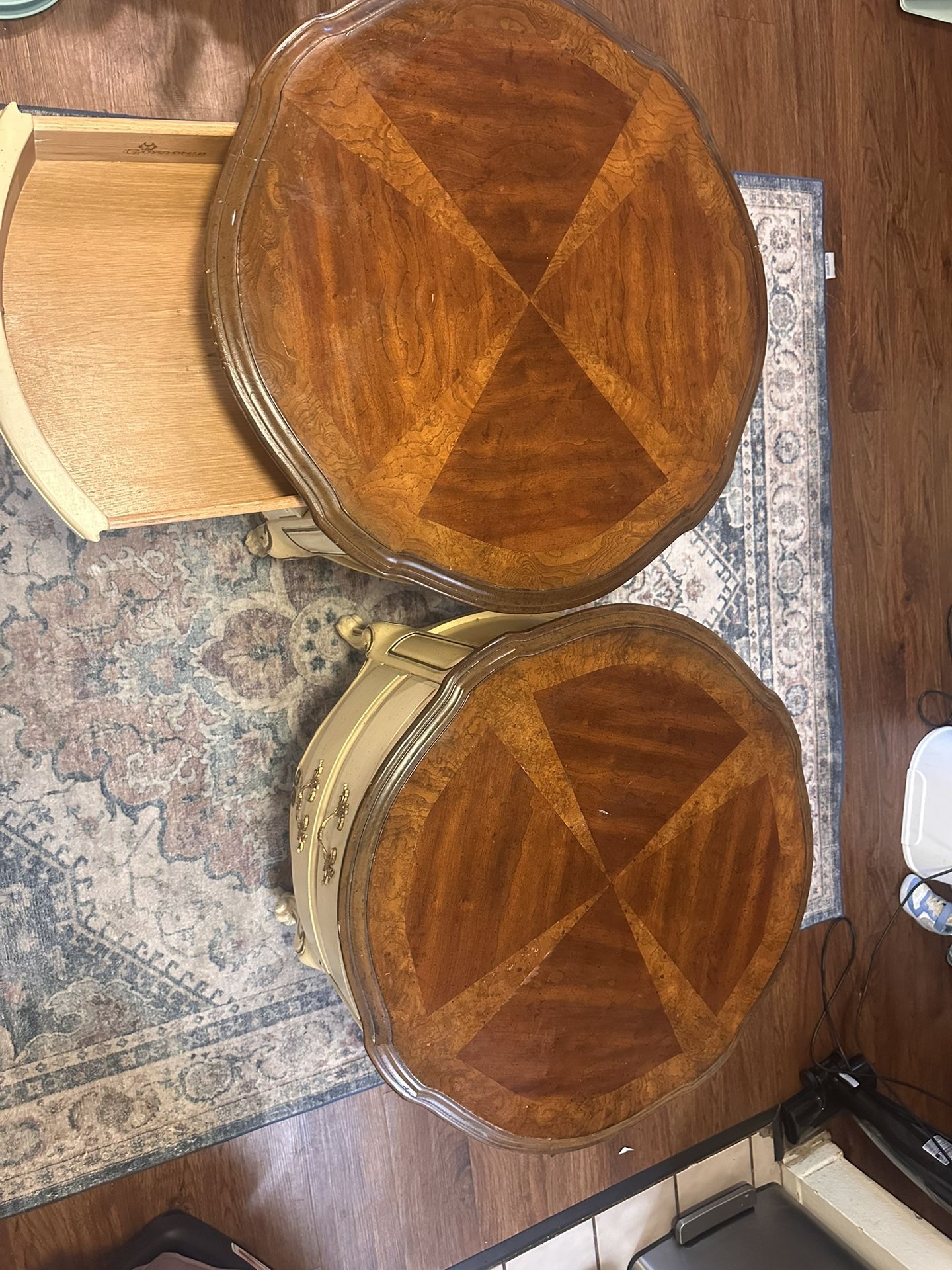 Vintage French Provincial Gordon’s Side Tables – Model 3808 – Matching Pair – Solid Wood
