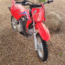 Crf 110 Pitter