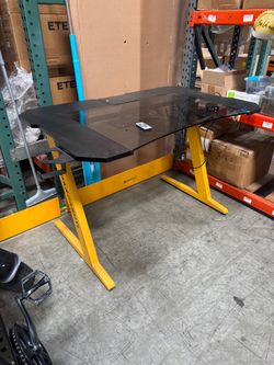 Computer desk
