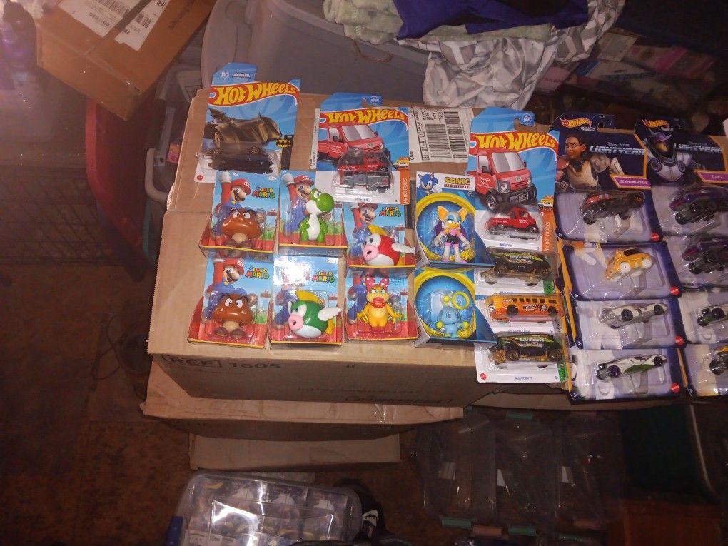 Hot wheels DC Sonic Etc Toys