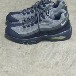 Men Air Max 95s (sz10)