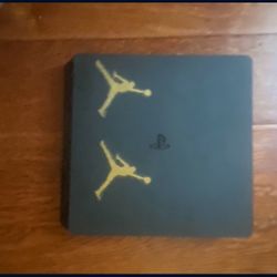 PS4 