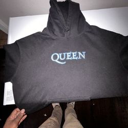 BLACK QUEEN HOODIE