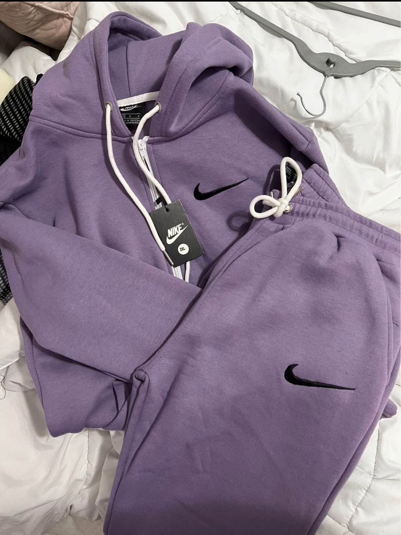 2XL Nike Sweatsuit