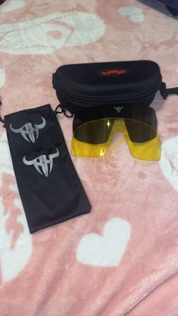 Rough hands sunglasses lenses