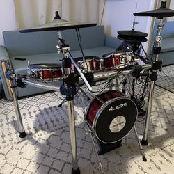 LIKE NEW ALESIS PRO DRUMSET (ELECTRONIC ) SPECIAL EDITION 