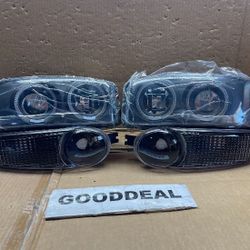 #207 Fit 01-07 GMC Sierra/Yukon Denali Projector LED Halo Rings Headlight Chrome Clear 