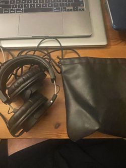 Audio-Technica Professjonal Studio Headphones