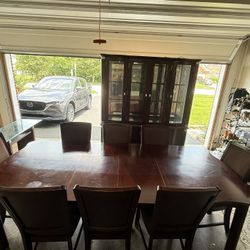 8 Piece Dining Set – Solid Wood, Great Deal!