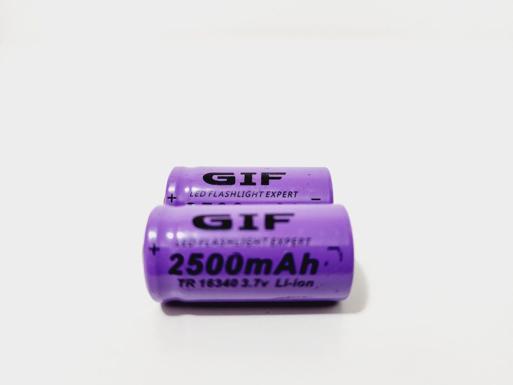 2pc GIF 3.7V Li-ion Rechargeable battery