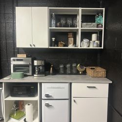 Kitchenette / Cocineta For Sale 