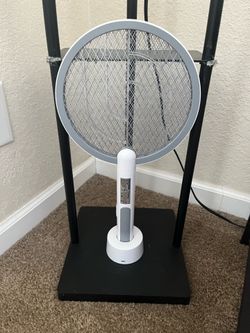 Electric mosquito swatter