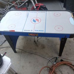 Air hockey Table 