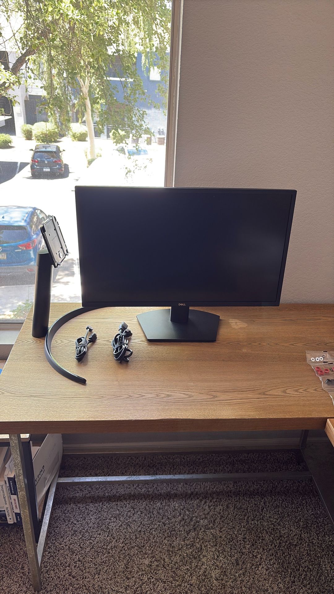 Dell SE2722HX monitor