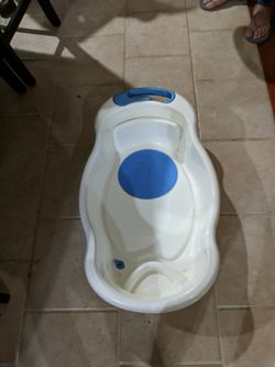 Baby bath tub