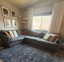 Modular sectional couch
