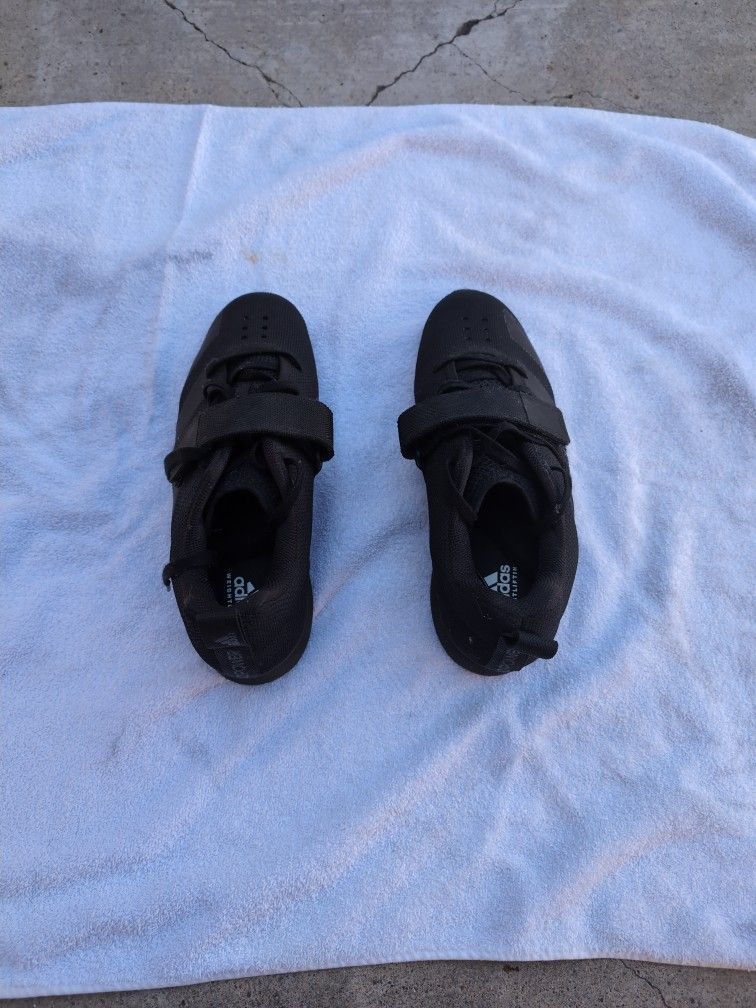Size 8.5 Adidas Adipower Weightlifting Squatting Shoes
