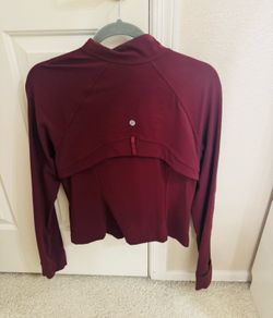 Lululemon Size 12 Cropped Maroon Define Jacket