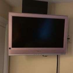 TV  : 32”  Pink Sony  With Remote .& Wall Mount 