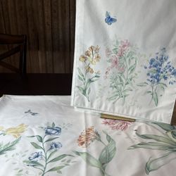 LENOX Butterfly Meadow Runner & Tablecloth/Set #2