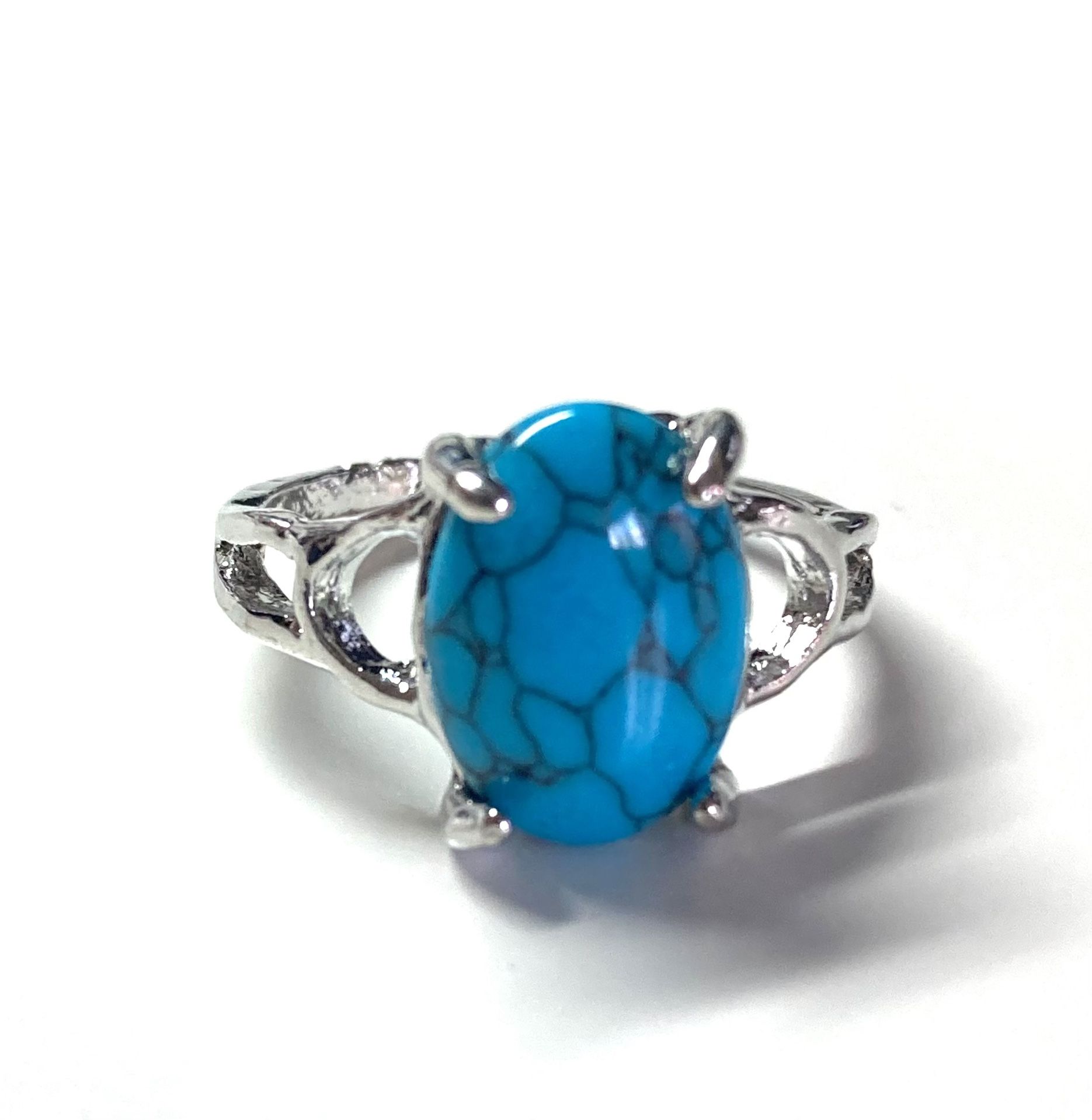 100-2 Turquoise Oval Ring Size 5-10