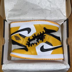 Air Jordan 1 Mid