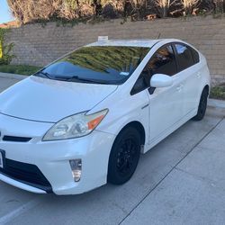Toyota Prius clean title