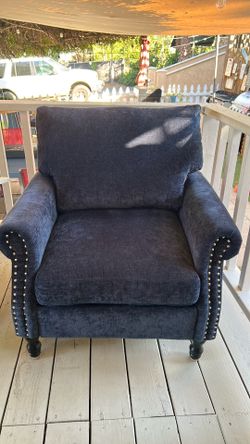 Living or bedroom accent chair