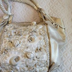 Name Brand Handbags/Purses