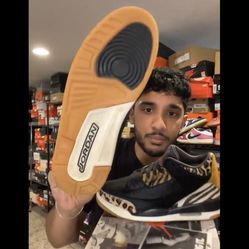 Jordan Sneaker Like New 