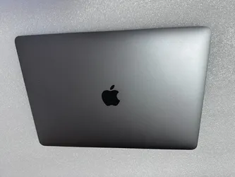 Apple MacBook Air 13-inch 2018 - Intel Core i5, 8GB RAM, 120GB SSD with charger