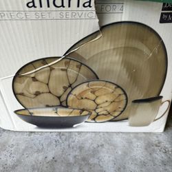 Mikasa 20 Piece Plate Set