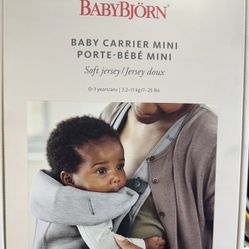 NEW Baby Bjorn Baby Carrier Mini Light Gray