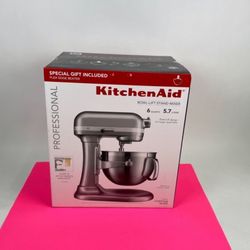 KitchenAid 600 series Professional 6 quarts Bowl-Lift Stand Mixer