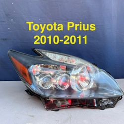 2010-2011 Toyota Prius Headlight OEM 