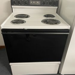 Electric stove - hardly used