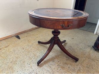 Duncan Phyfe table
