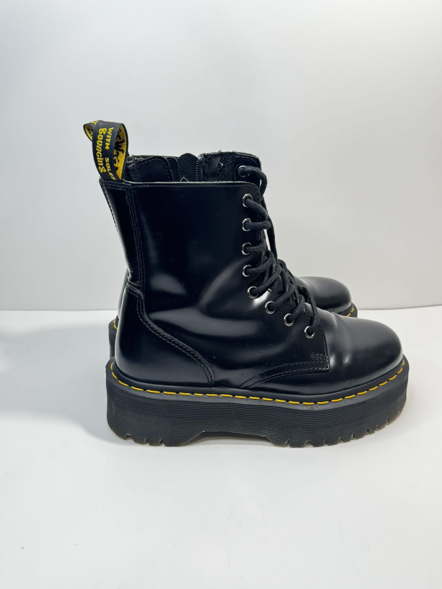 Dr Martens Size 38 / US 7 women Jadon Black Leather Platform