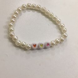 Cute White Bracelet With Heart Beads 