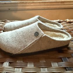 Women Birkenstock Slippers Size 6 