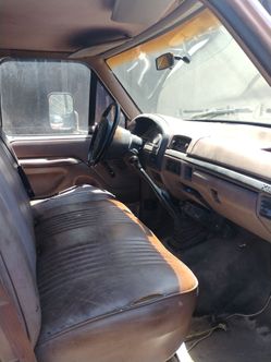 FORD DUMP TRUCK 450 GAS