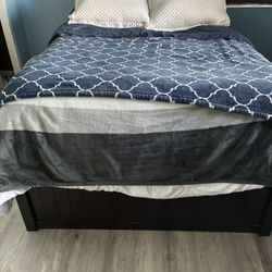 Full Size Bed Frame And Mattress 